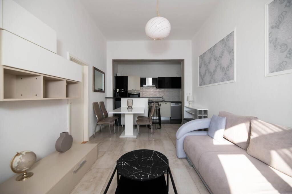 Apartment Val With Sea View 시베니크 외부 사진
