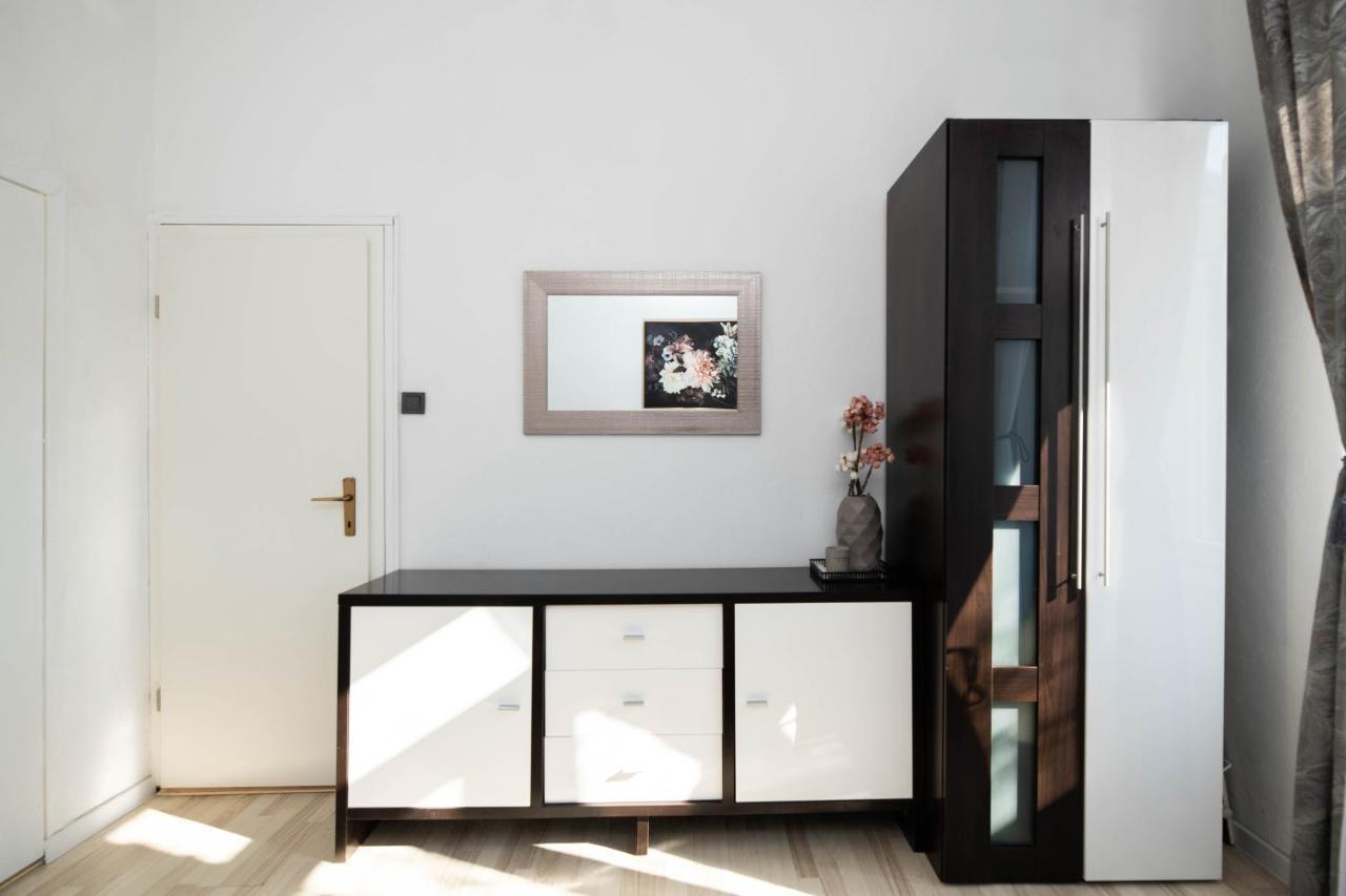 Apartment Val With Sea View 시베니크 외부 사진