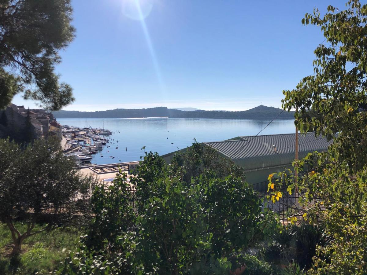 Apartment Val With Sea View 시베니크 외부 사진