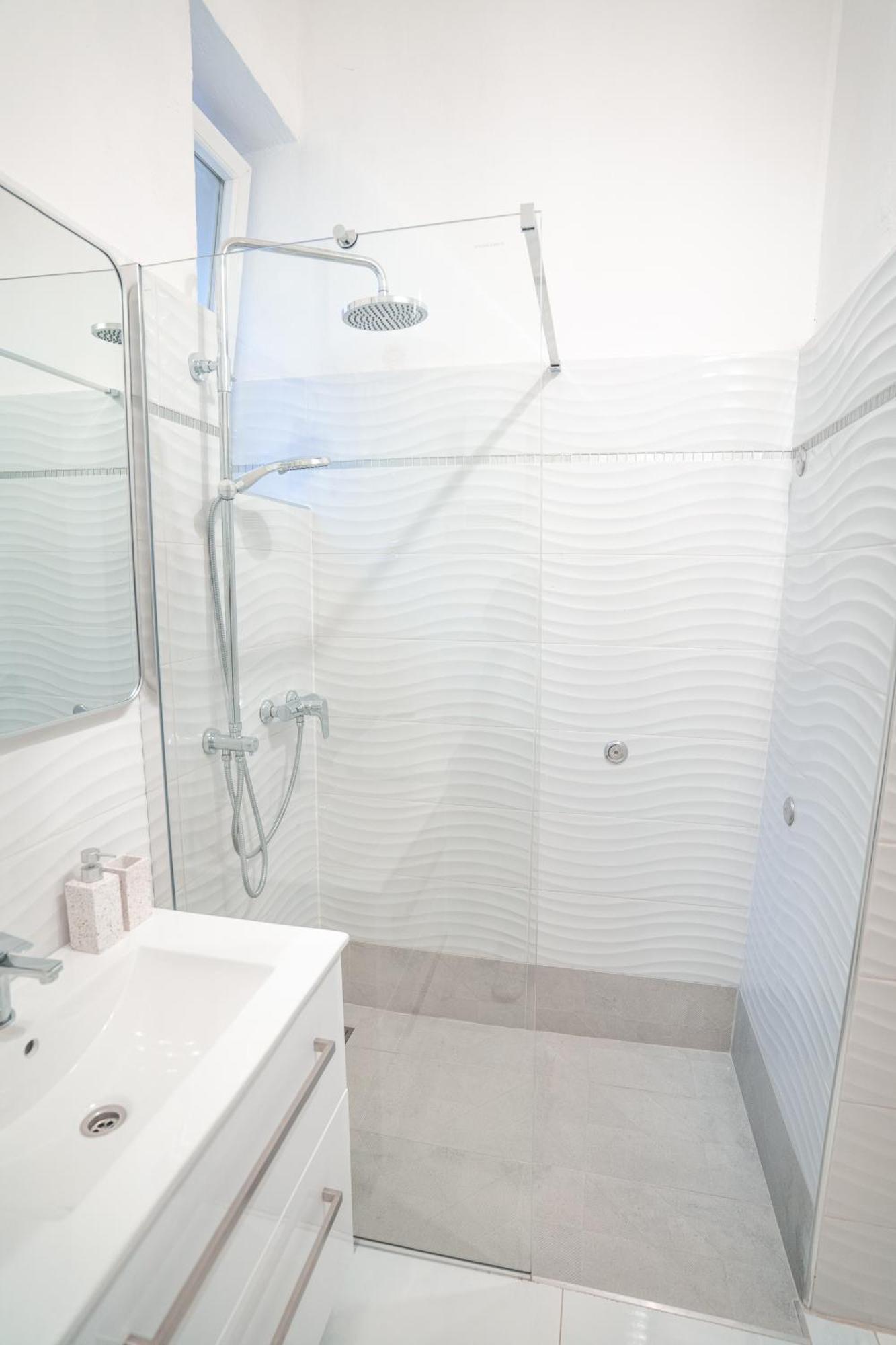 Apartment Val With Sea View 시베니크 외부 사진
